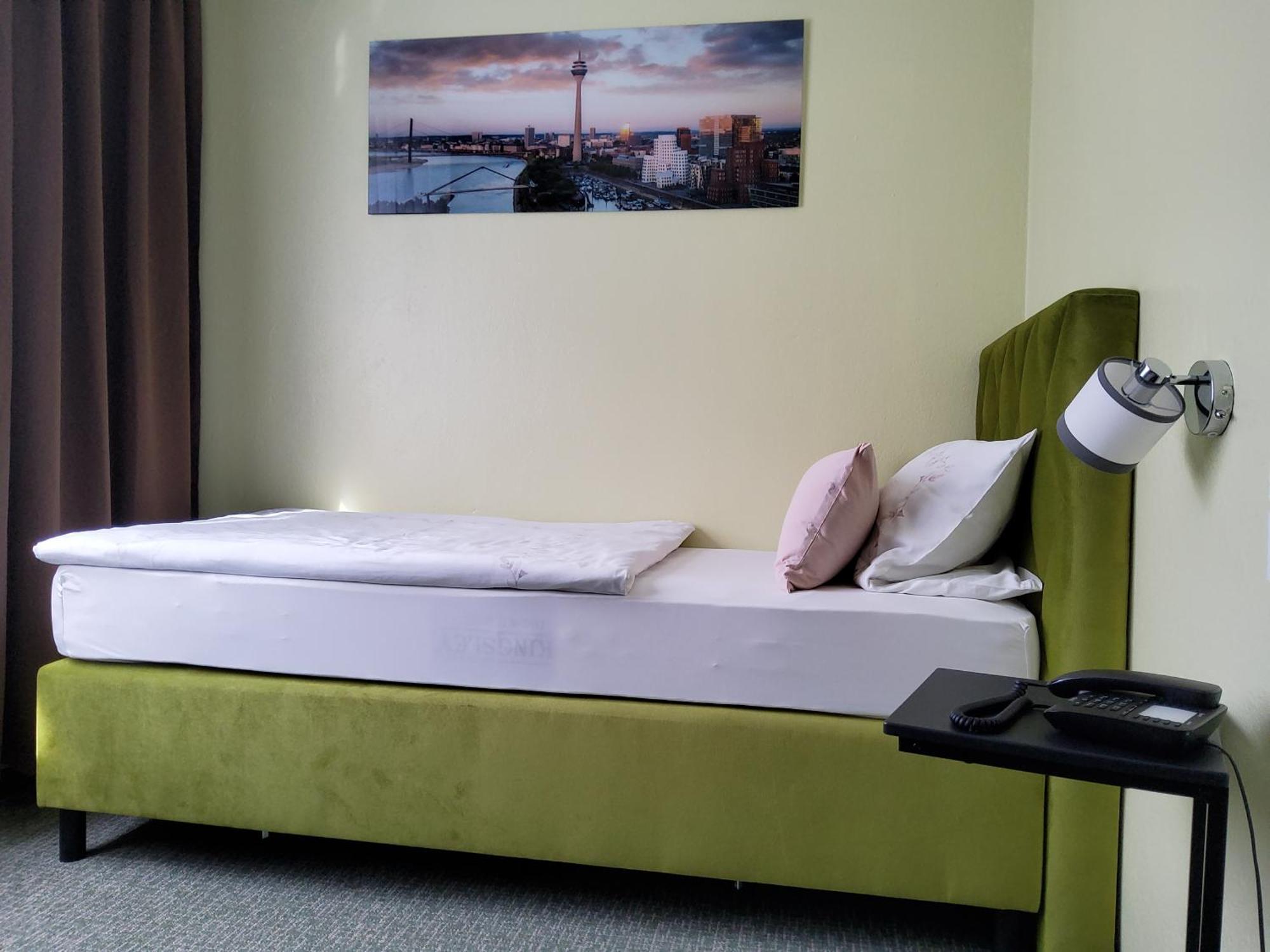 דיסלדורף Schloss Hotel Gbr מראה חיצוני תמונה