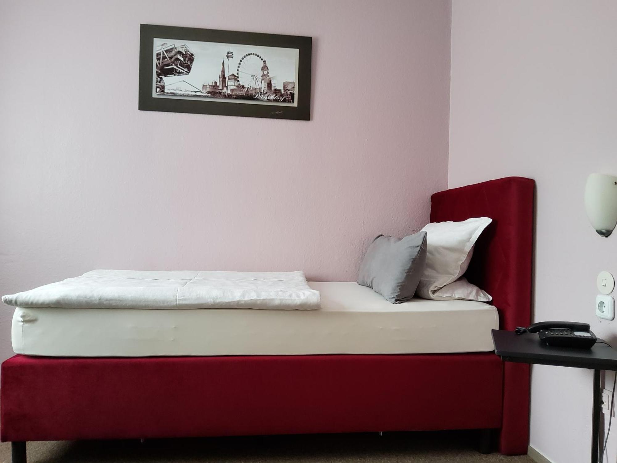 דיסלדורף Schloss Hotel Gbr מראה חיצוני תמונה