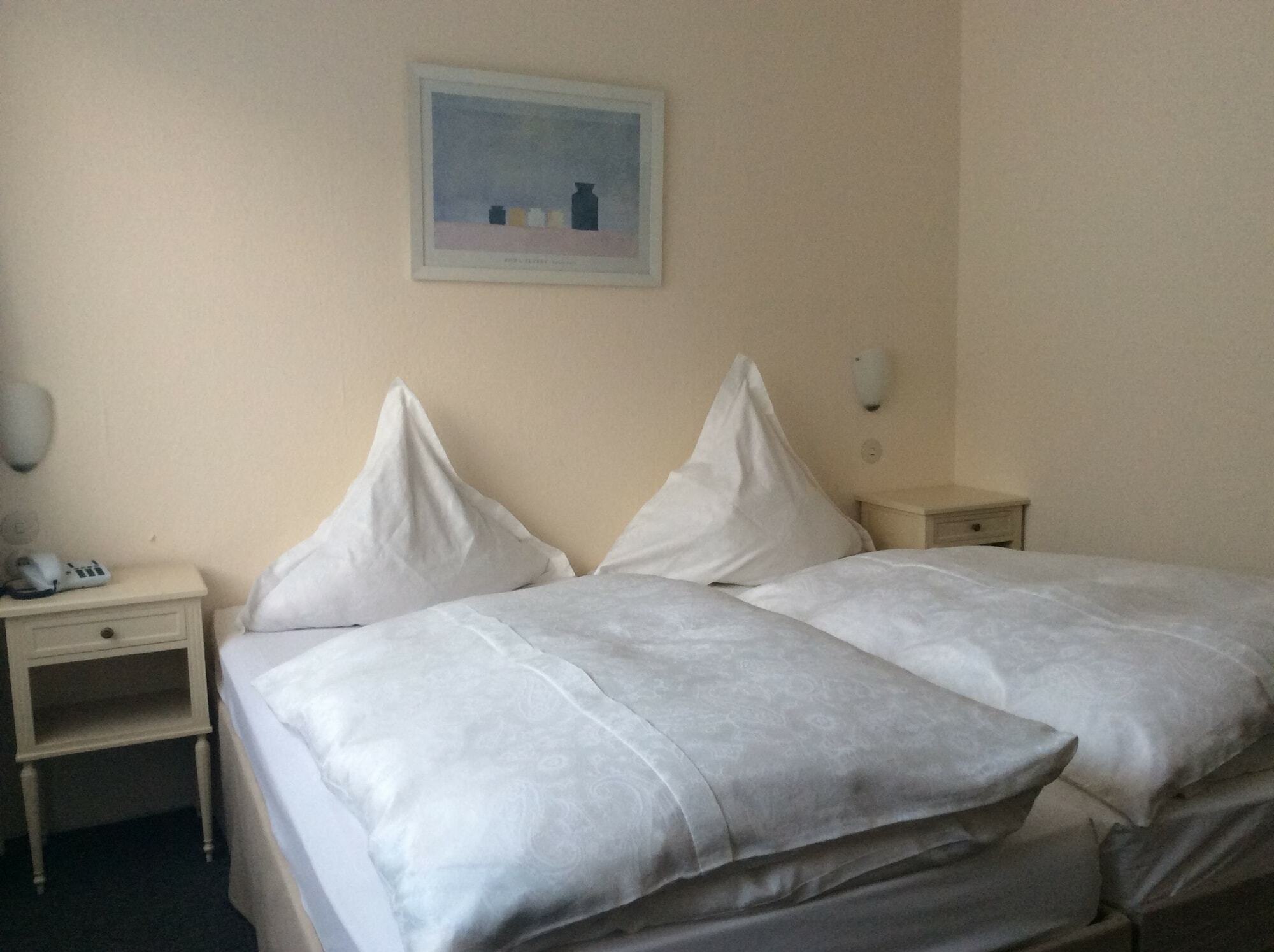 דיסלדורף Schloss Hotel Gbr מראה חיצוני תמונה